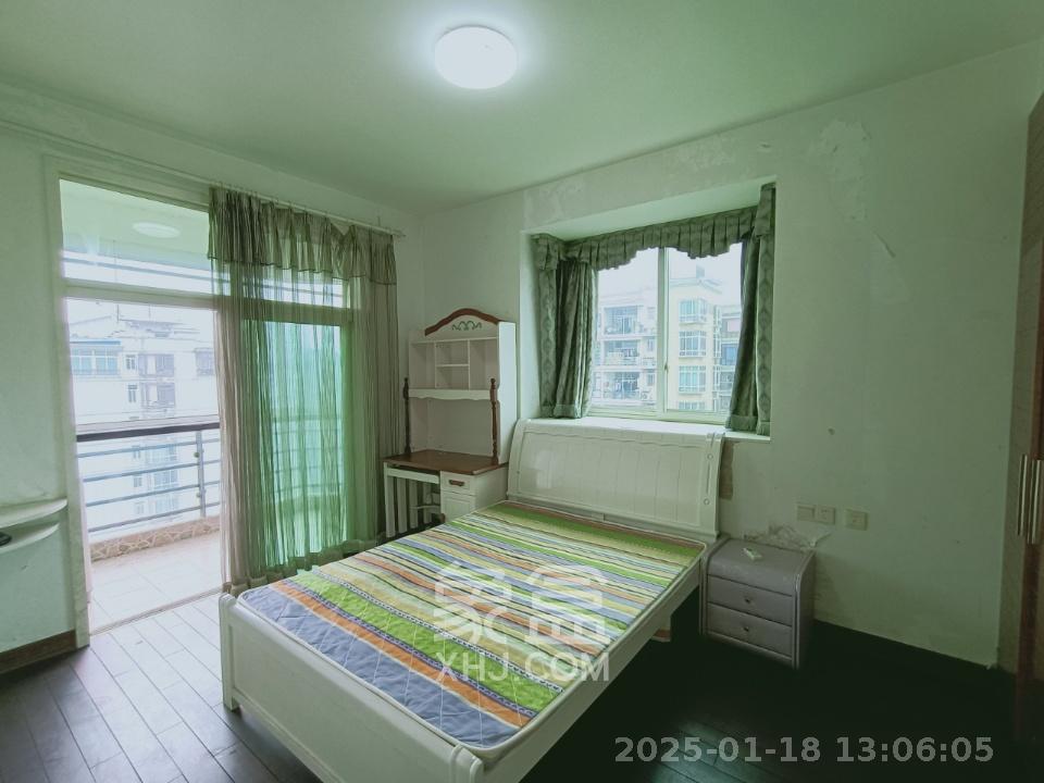 创远景园  4室2厅1卫   3800.00元/月室内图
