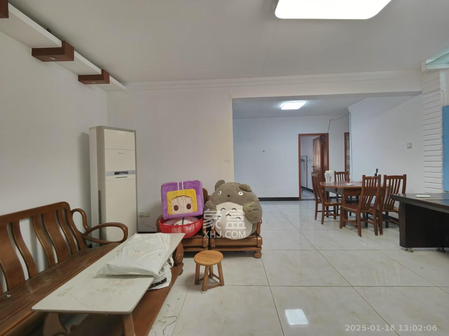 毛家桥散盘 3室2厅1卫 1600.0元/月 毛家桥散盘 3室2厅1卫 1600.0元/月室内图