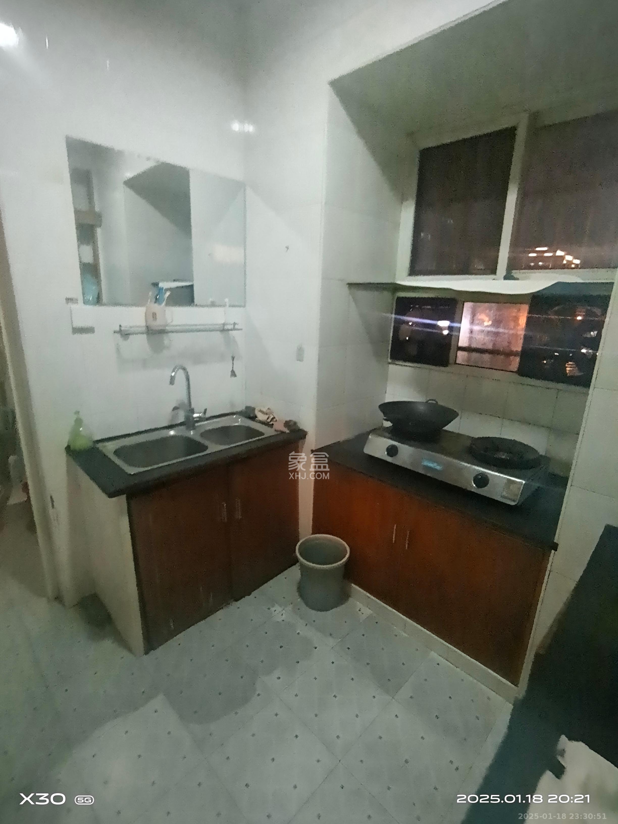 先福安置小区 1室1厅0卫 1200.0元/月 先福安置小区 1室1厅0卫 1200.0元/月室内图