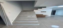 橘郡礼顿山  2室2厅1卫   1700.00元/月