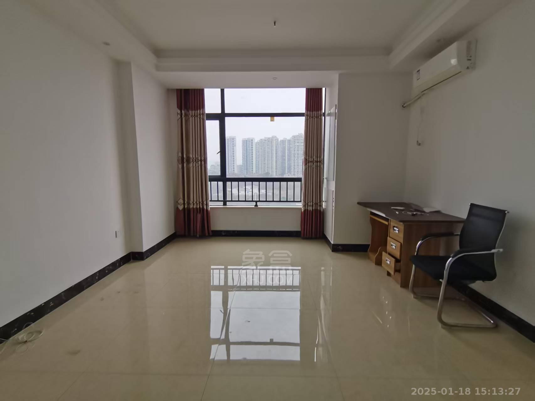 湘银星城 1室1厅1卫 1000.0元/月 湘银星城 1室1厅1卫 1000.0元/月室内图