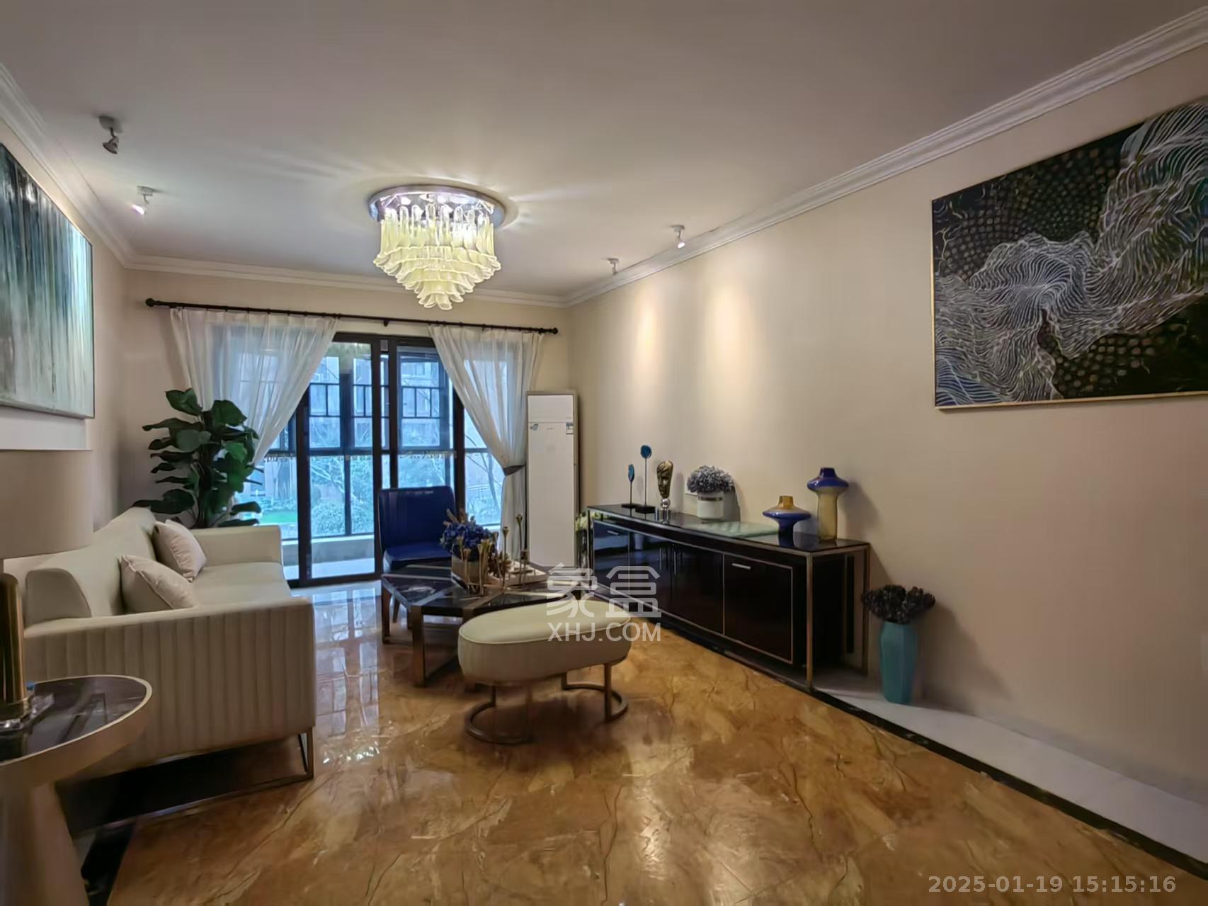 碧桂园公园壹号(凯怡茗苑) 3室2厅2卫 2000.0元/月 碧桂园公园壹号(凯怡茗苑) 3室2厅2卫 2000.0元/月室内图