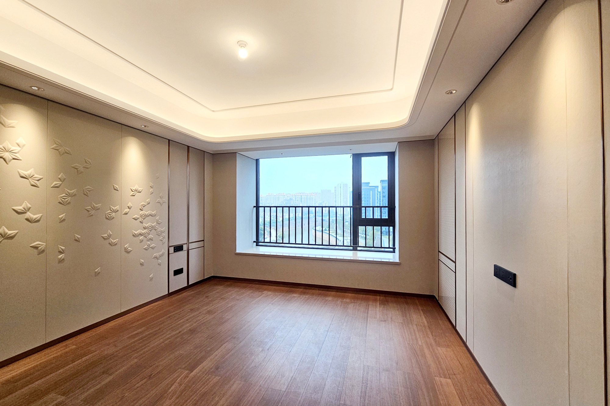 运达滨河广场 5室2厅3卫 698.0万 运达滨河广场 5室2厅3卫 698.0万卧室