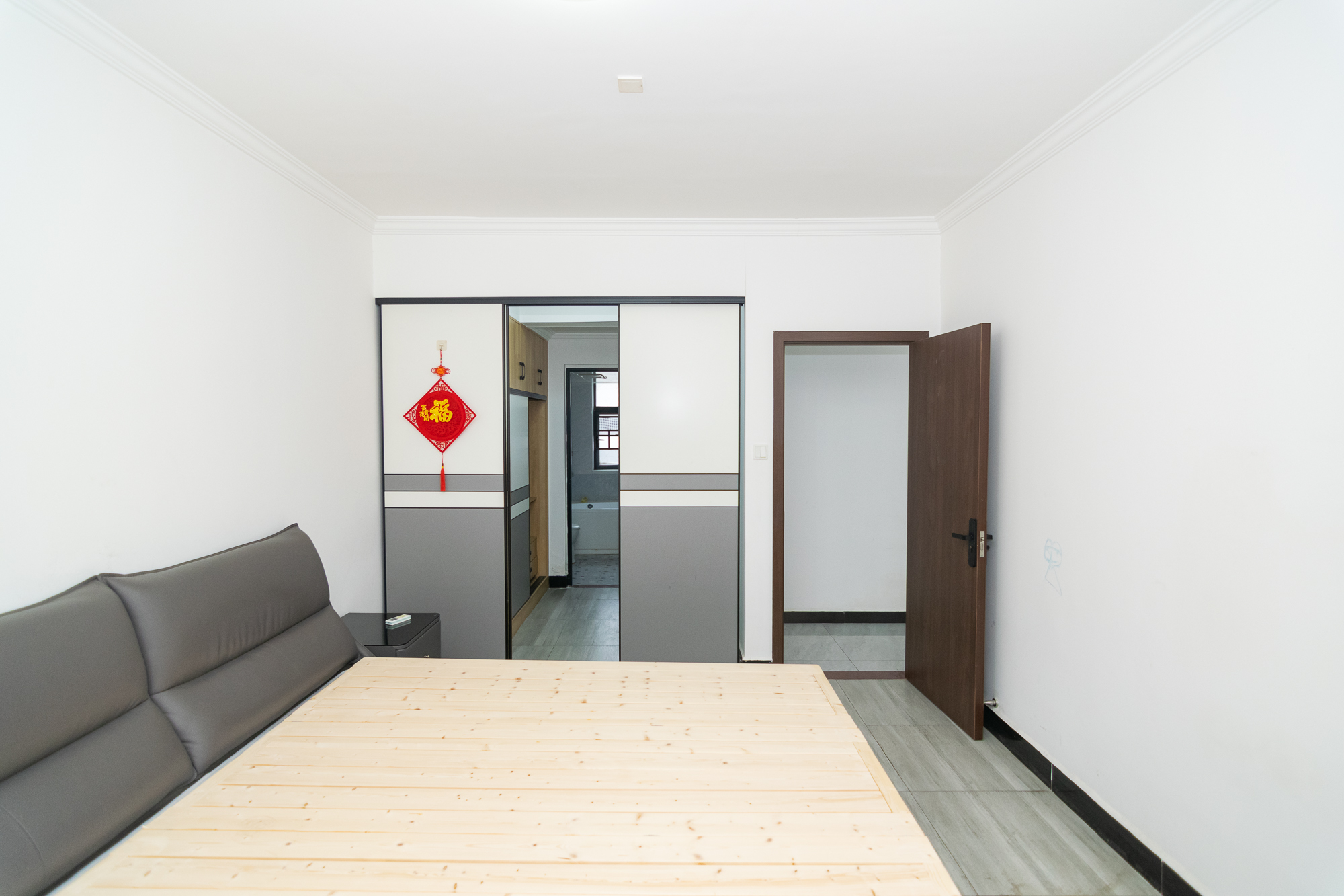 润和长郡(润和紫郡二三期) 4室2厅1卫 110.0万 润和长郡(润和紫郡二三期) 4室2厅1卫 110.0万卧室