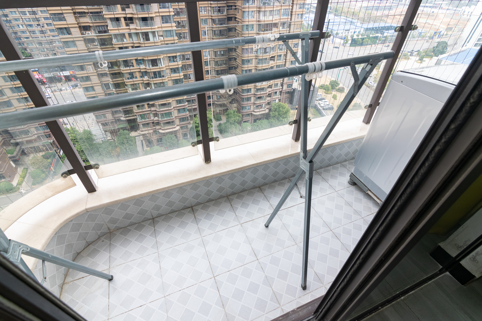 润和长郡(润和紫郡二三期) 4室2厅1卫 110.0万 润和长郡(润和紫郡二三期) 4室2厅1卫 110.0万阳台