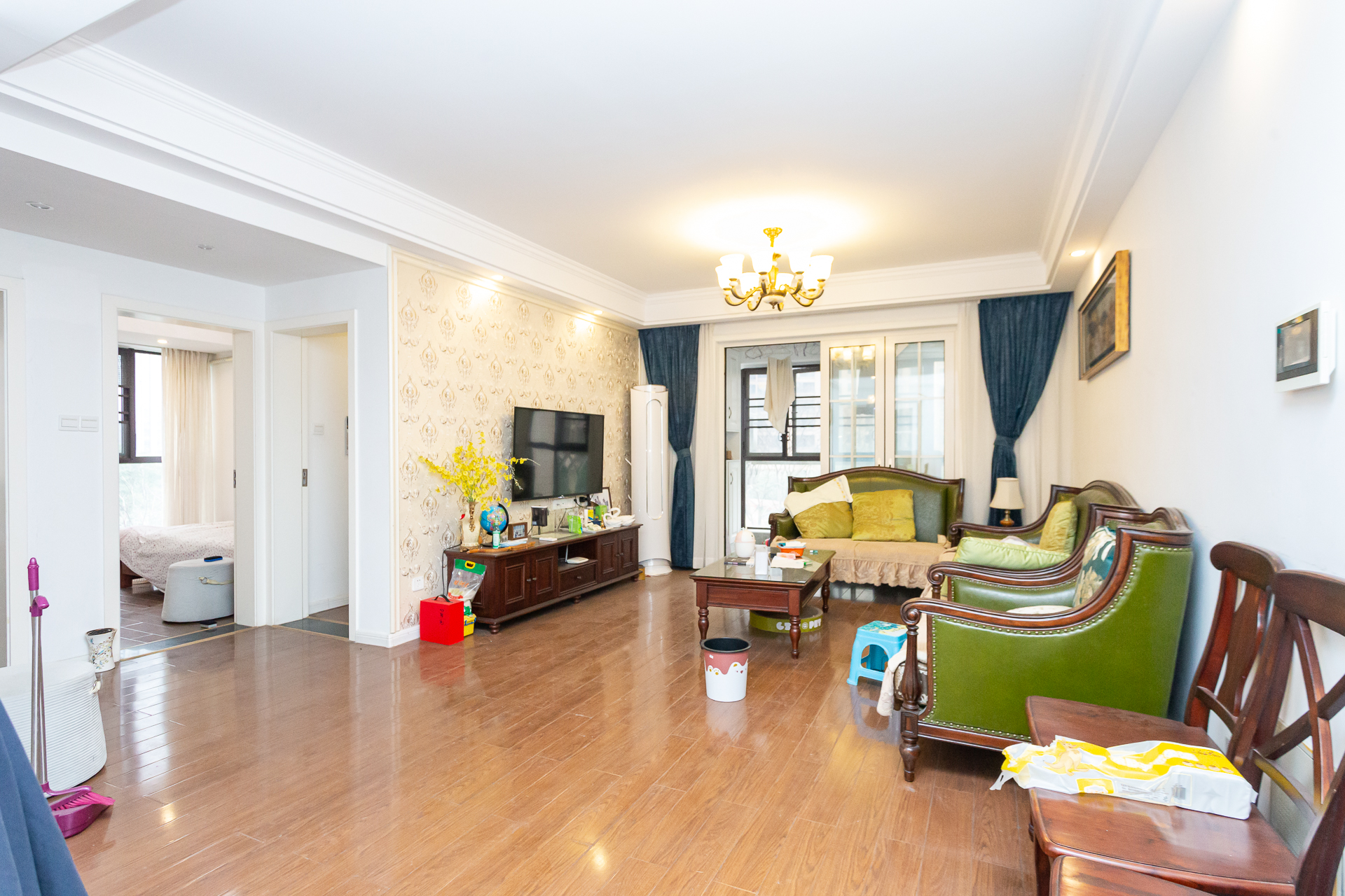 润和又一城  3室2厅1卫    110.0万 润和又一城  3室2厅1卫    110.0万客厅