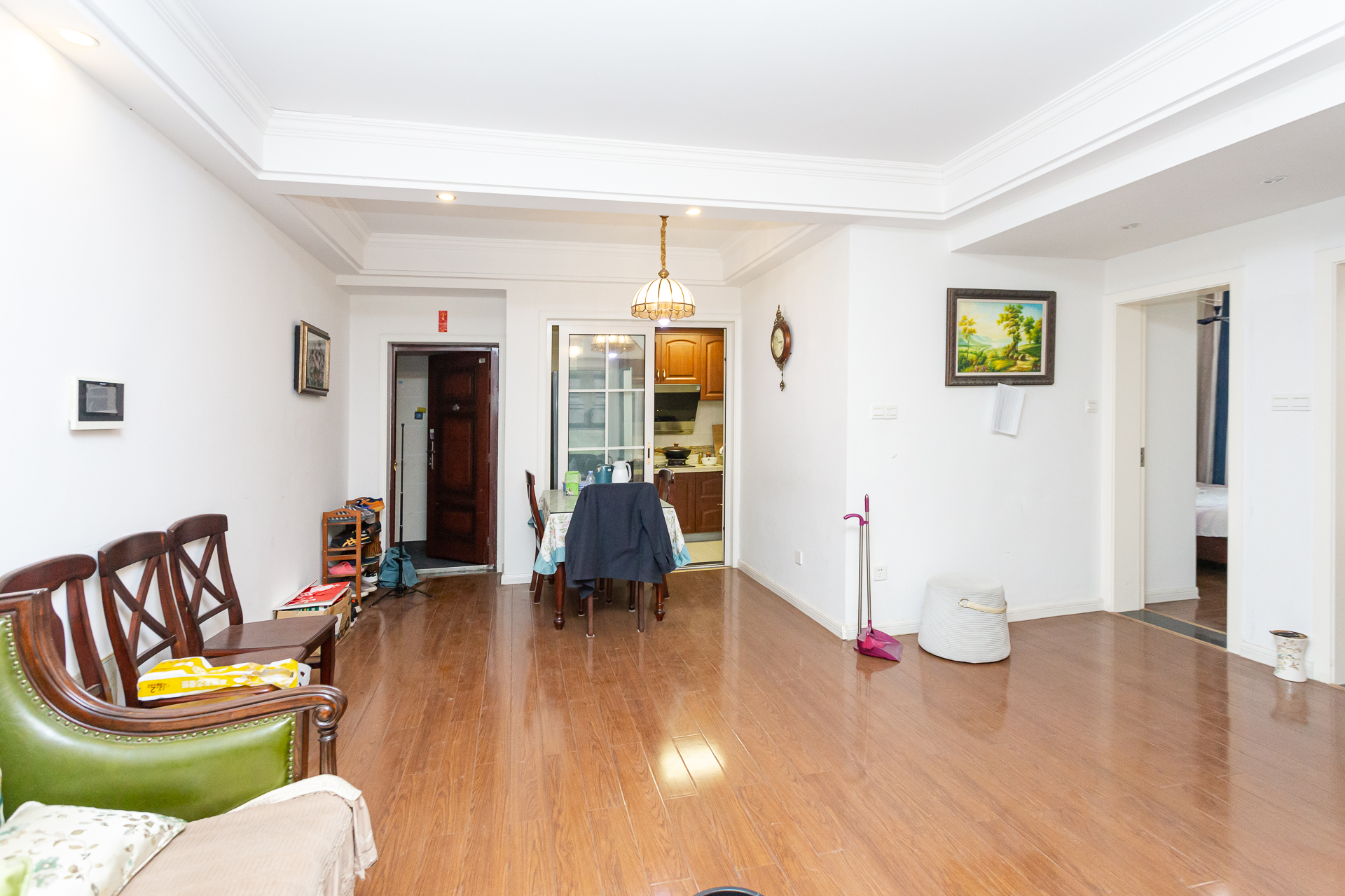 润和又一城  3室2厅1卫    110.0万 润和又一城  3室2厅1卫    110.0万客厅