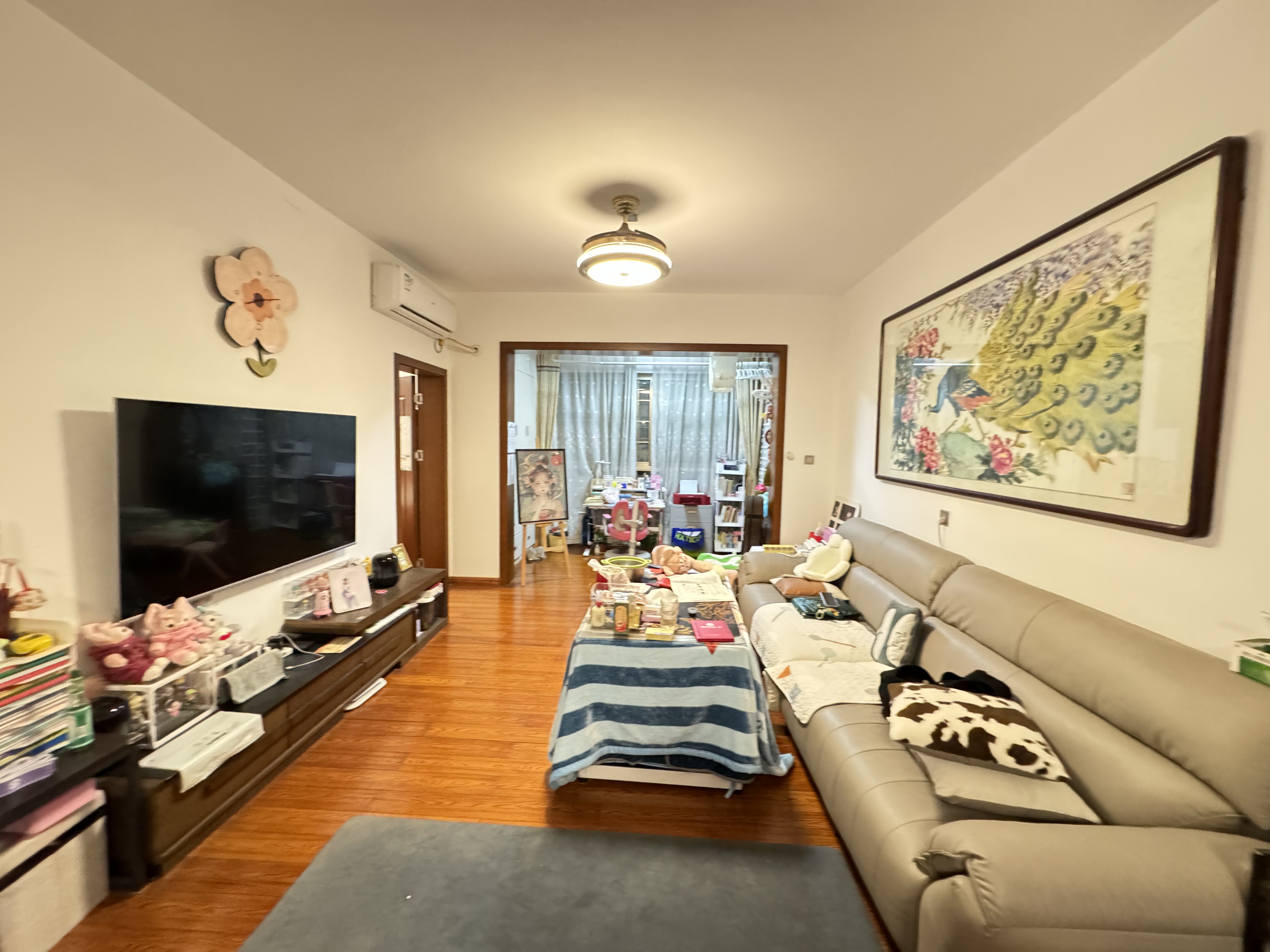 山水洲城华晨第一城 3室2厅1卫 55.0万 山水洲城华晨第一城 3室2厅1卫 55.0万室内图