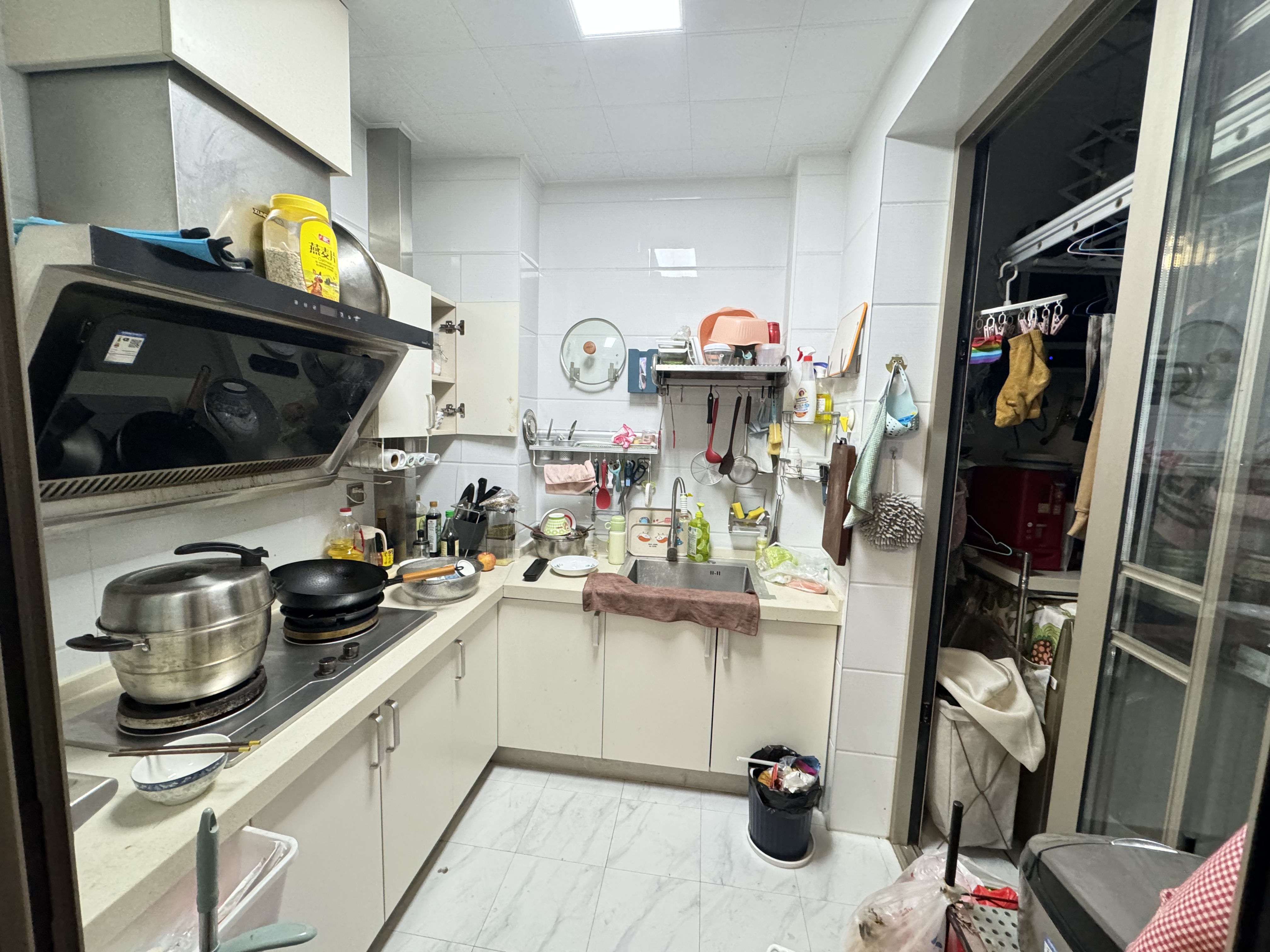 山水洲城华晨第一城 3室2厅1卫 55.0万 山水洲城华晨第一城 3室2厅1卫 55.0万室内图