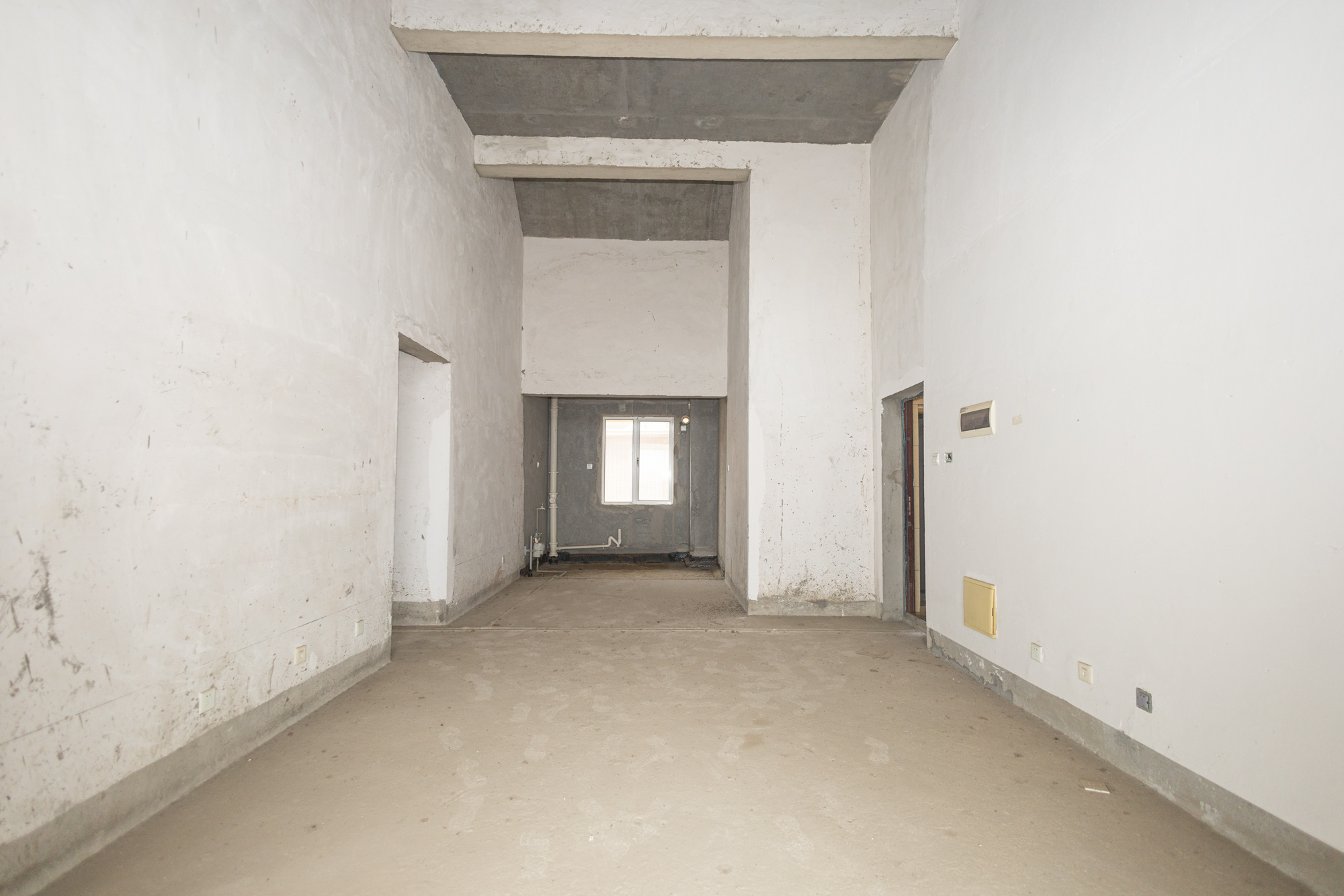 恒广国际景园一二区 3室2厅2卫 95.0万 恒广国际景园一二区 3室2厅2卫 95.0万客厅