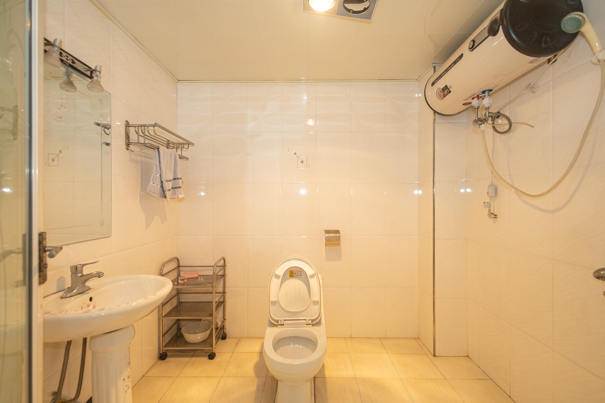 星城雅郡 3室2厅2卫 56.8万 星城雅郡 3室2厅2卫 56.8万卫生间