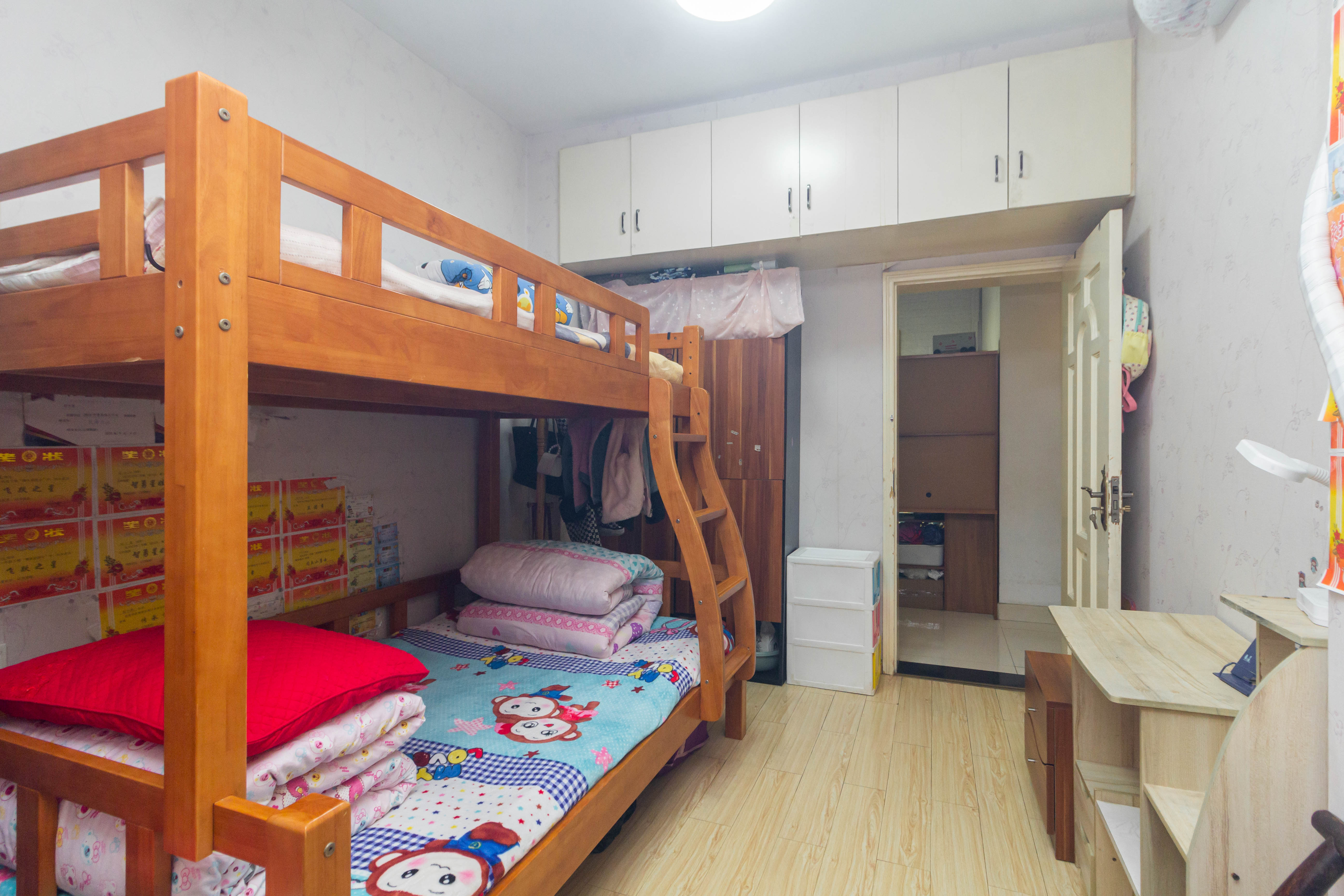 星城国际 2室2厅1卫 43.8万 星城国际 2室2厅1卫 43.8万卧室