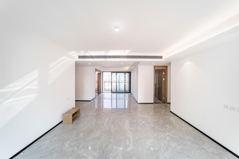 保利天汇  5室2厅2卫    275.0万