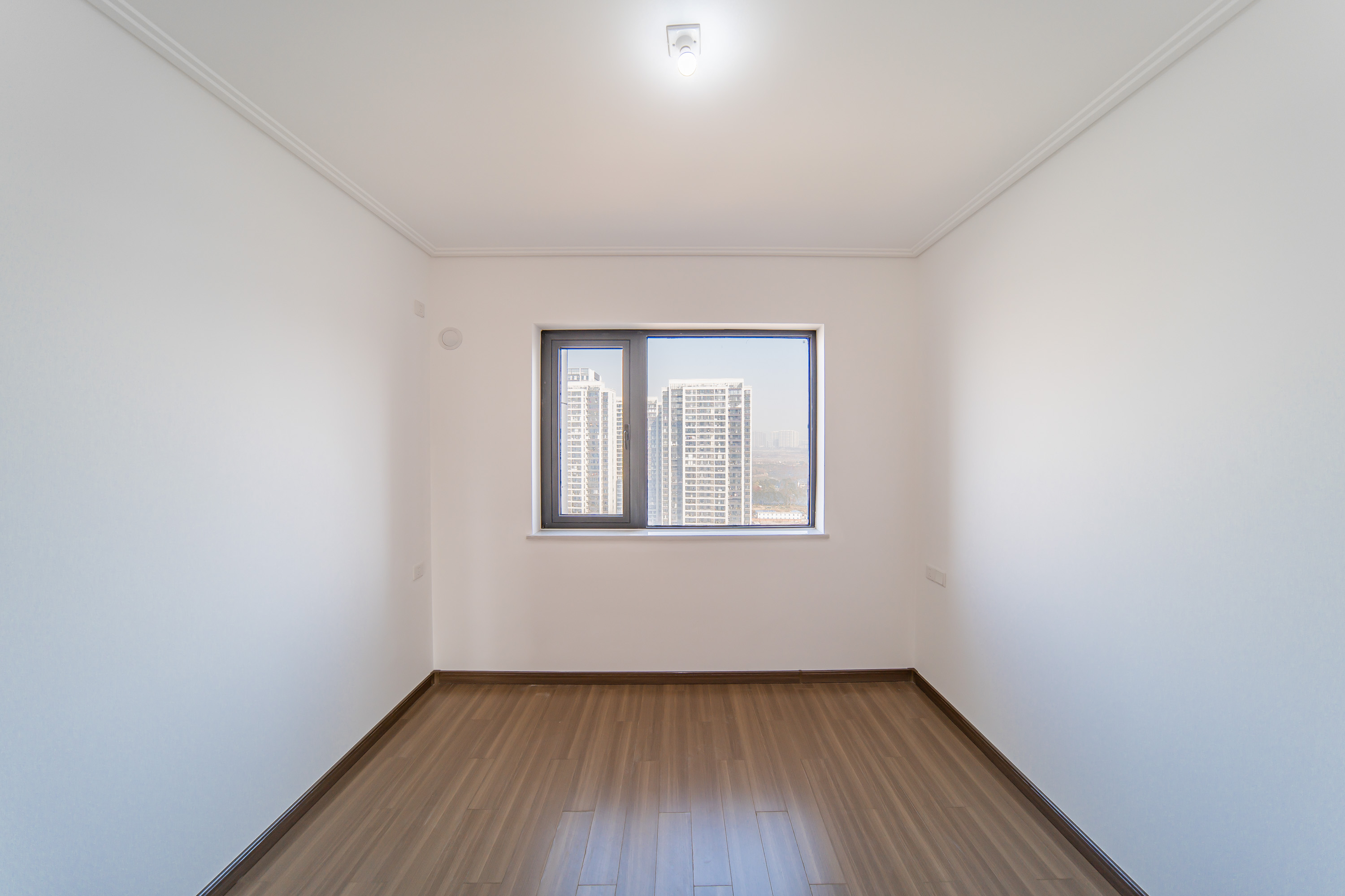 保利天汇 5室2厅2卫 275.0万 保利天汇 5室2厅2卫 275.0万卧室