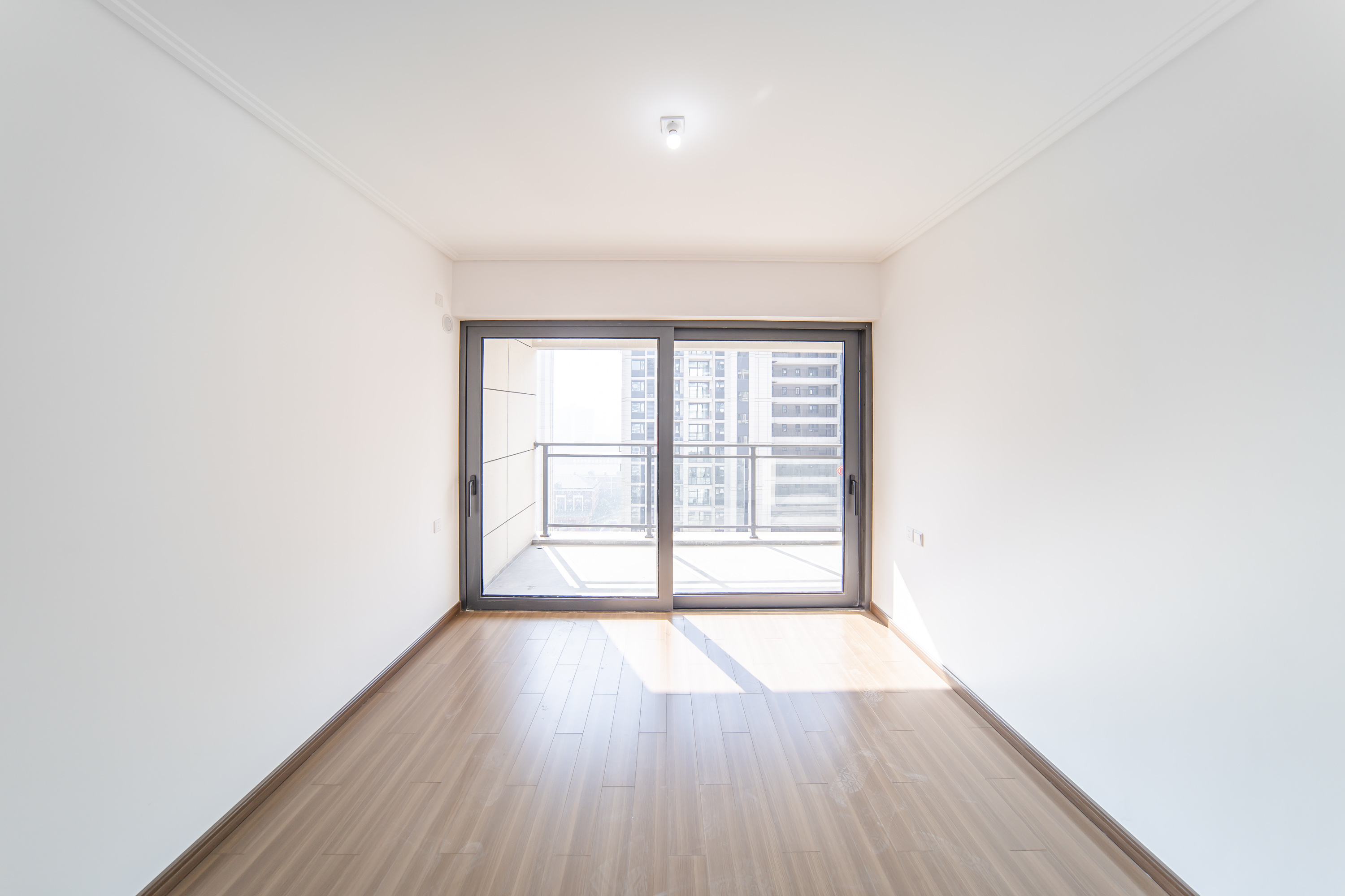 保利天汇 5室2厅2卫 275.0万 保利天汇 5室2厅2卫 275.0万卧室