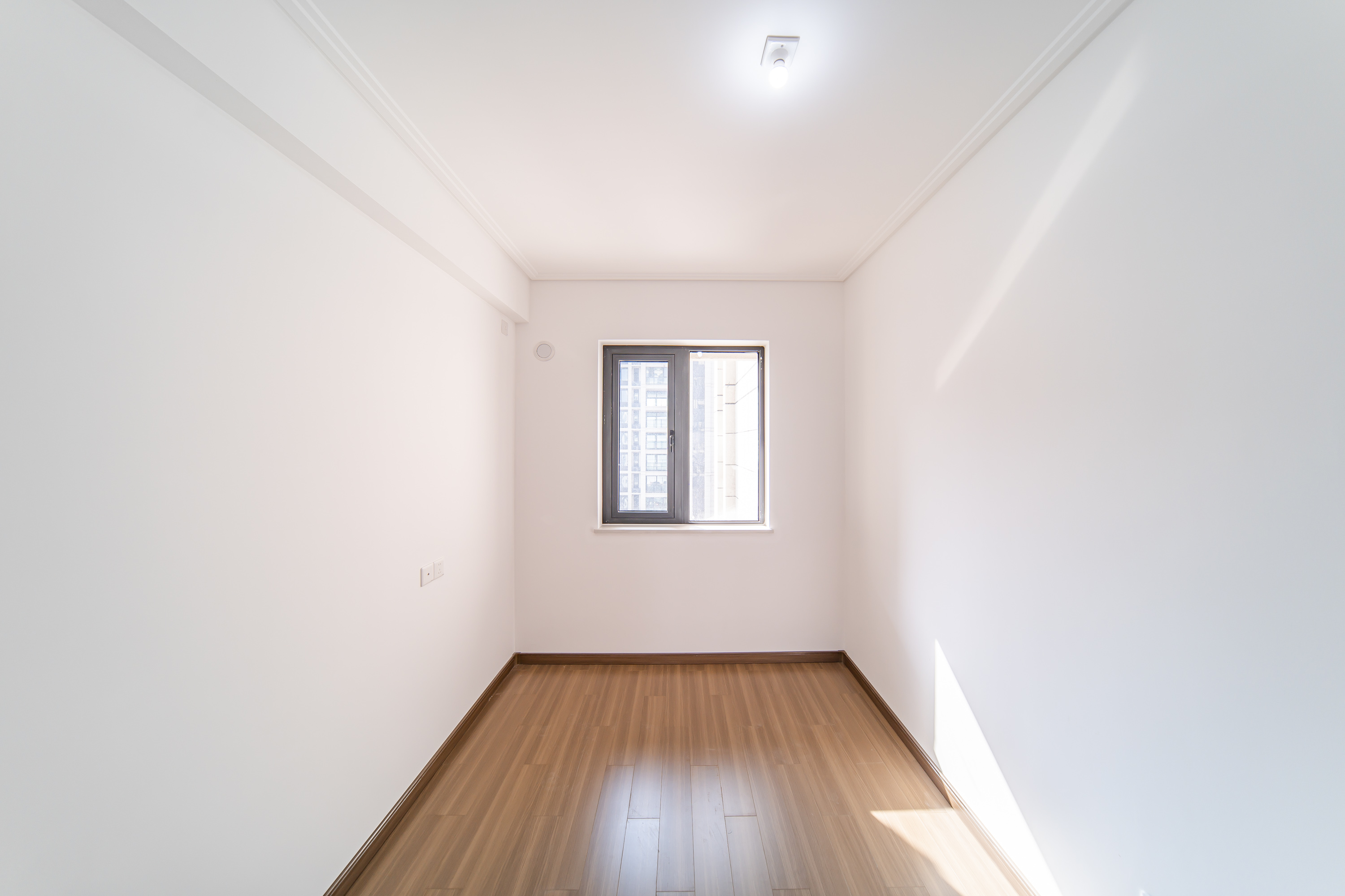 保利天汇 5室2厅2卫 275.0万 保利天汇 5室2厅2卫 275.0万卧室