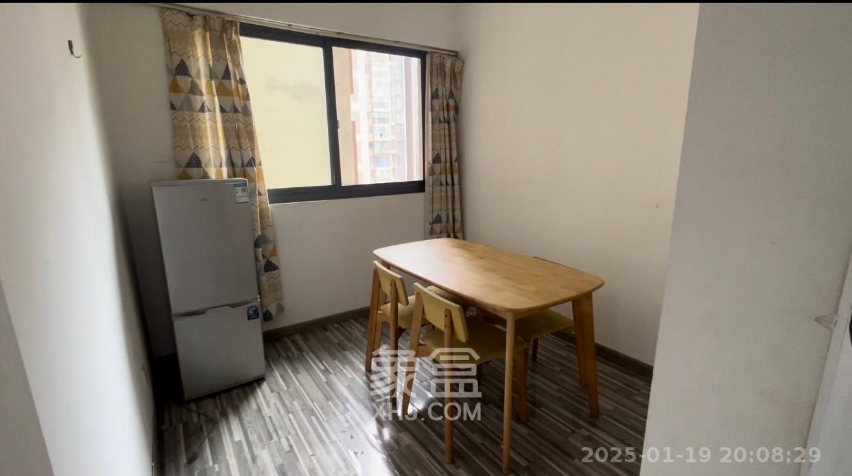 兰亭优壳(隽峰苑) 3室1厅1卫 2800.0元/月 兰亭优壳(隽峰苑) 3室1厅1卫 2800.0元/月室内图