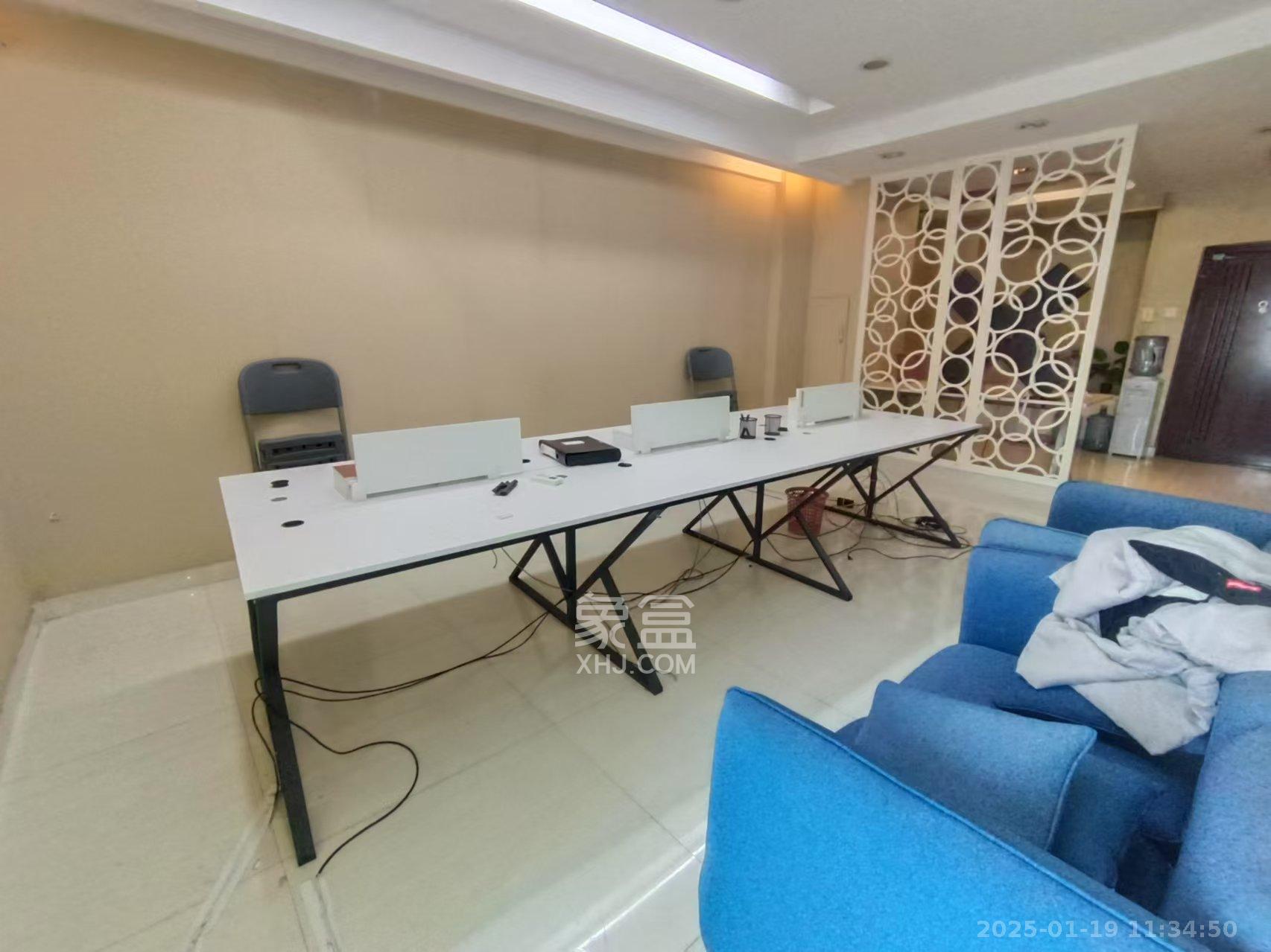 融圣国际  1室1厅1卫    1400.0元/月 融圣国际  1室1厅1卫    1400.0元/月室内图