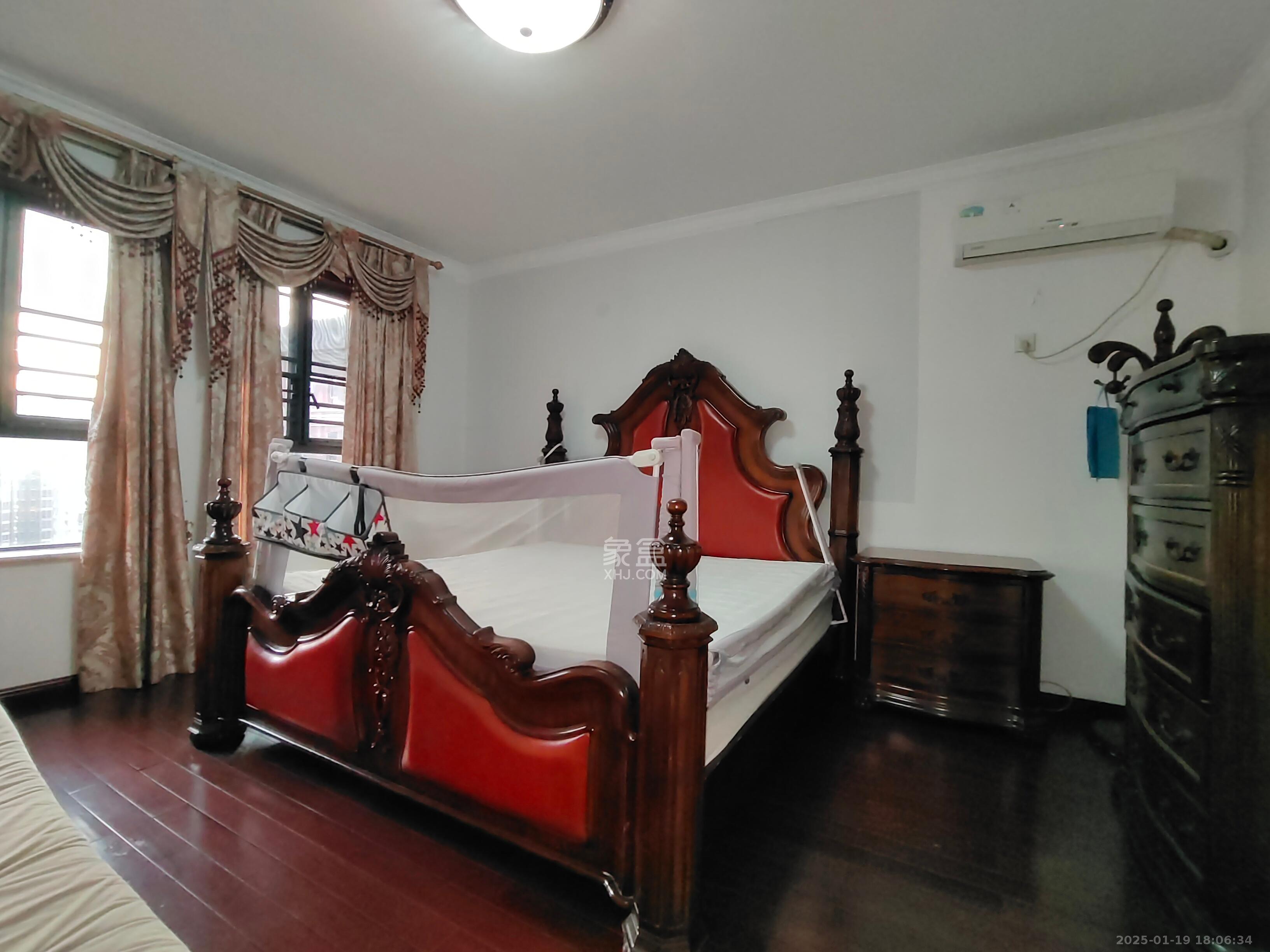 中隆国际御玺 4室2厅3卫 6200.0元/月 中隆国际御玺 4室2厅3卫 6200.0元/月室内图