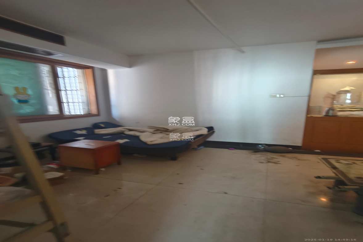 建工集团单位房 3室1厅1卫 3200.0元/月 建工集团单位房 3室1厅1卫 3200.0元/月室内图