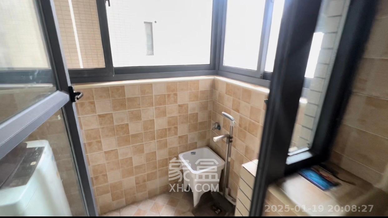 兰亭优壳(隽峰苑) 3室1厅1卫 2800.0元/月 兰亭优壳(隽峰苑) 3室1厅1卫 2800.0元/月室内图