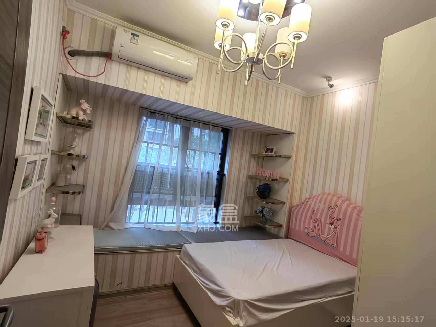 碧桂园公园壹号(凯怡茗苑) 3室2厅2卫 2000.0元/月 碧桂园公园壹号(凯怡茗苑) 3室2厅2卫 2000.0元/月室内图