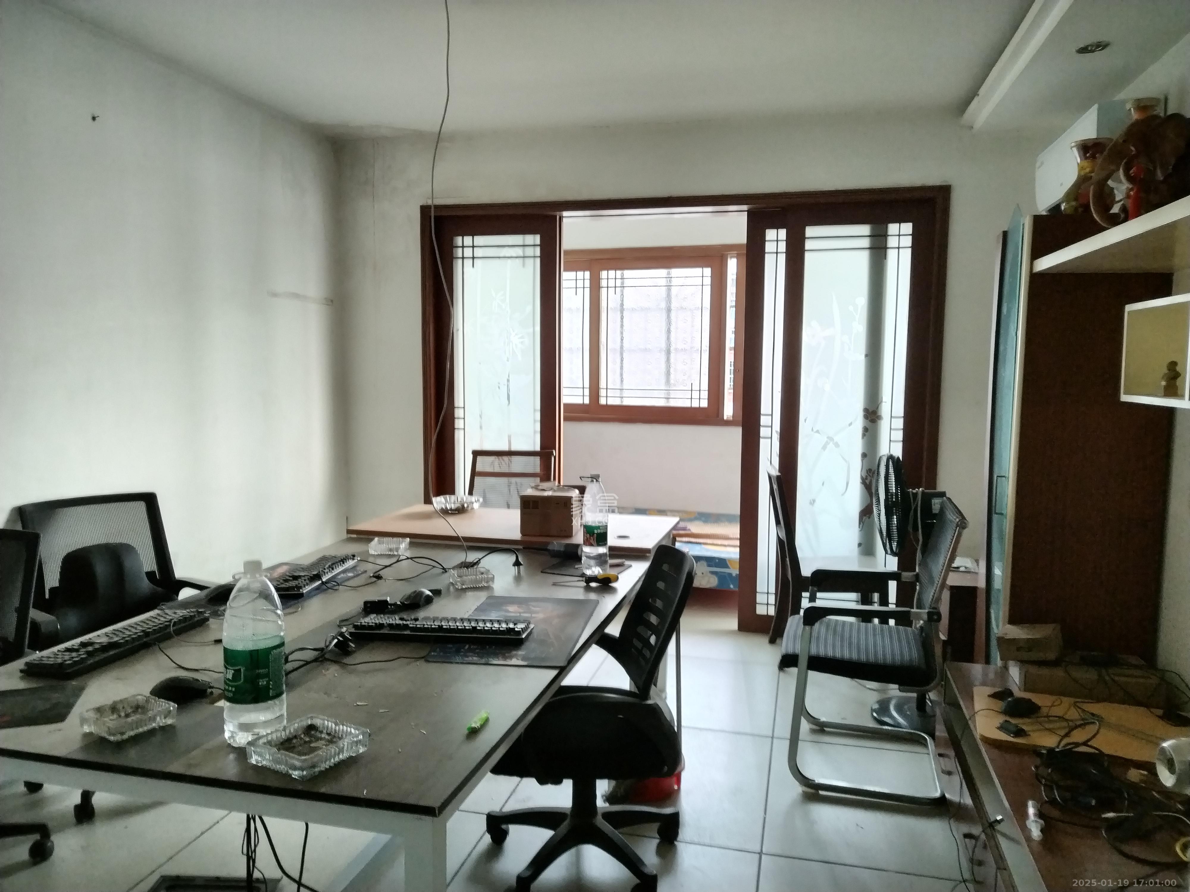 广福园 4室2厅2卫 2800.0元/月 广福园 4室2厅2卫 2800.0元/月室内图