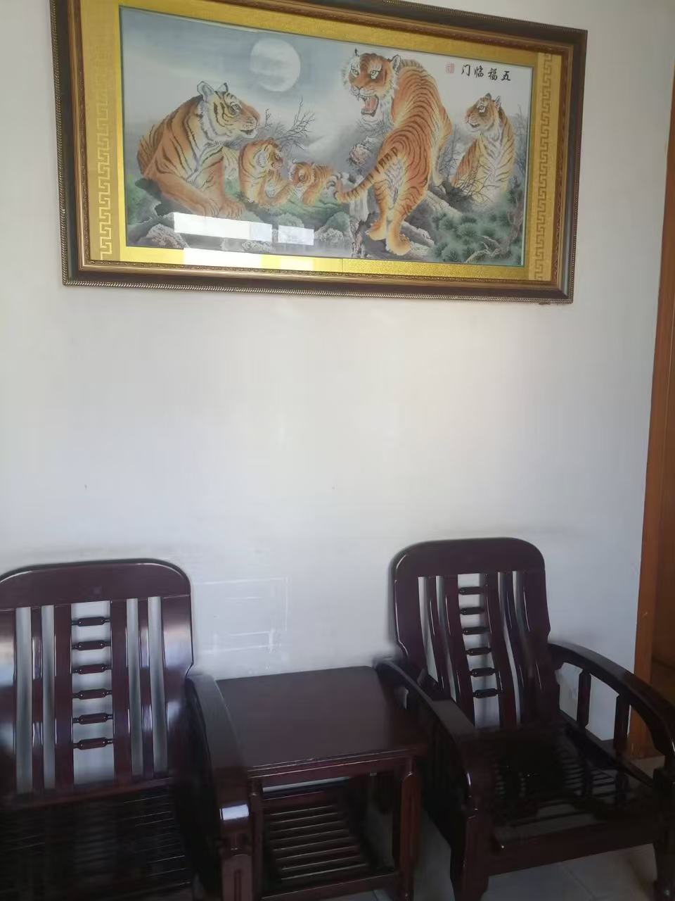 资阳区汽车路办事处三圣殿社区 3室2厅1卫 1000.0元/月 资阳区汽车路办事处三圣殿社区 3室2厅1卫 1000.0元/月室内图