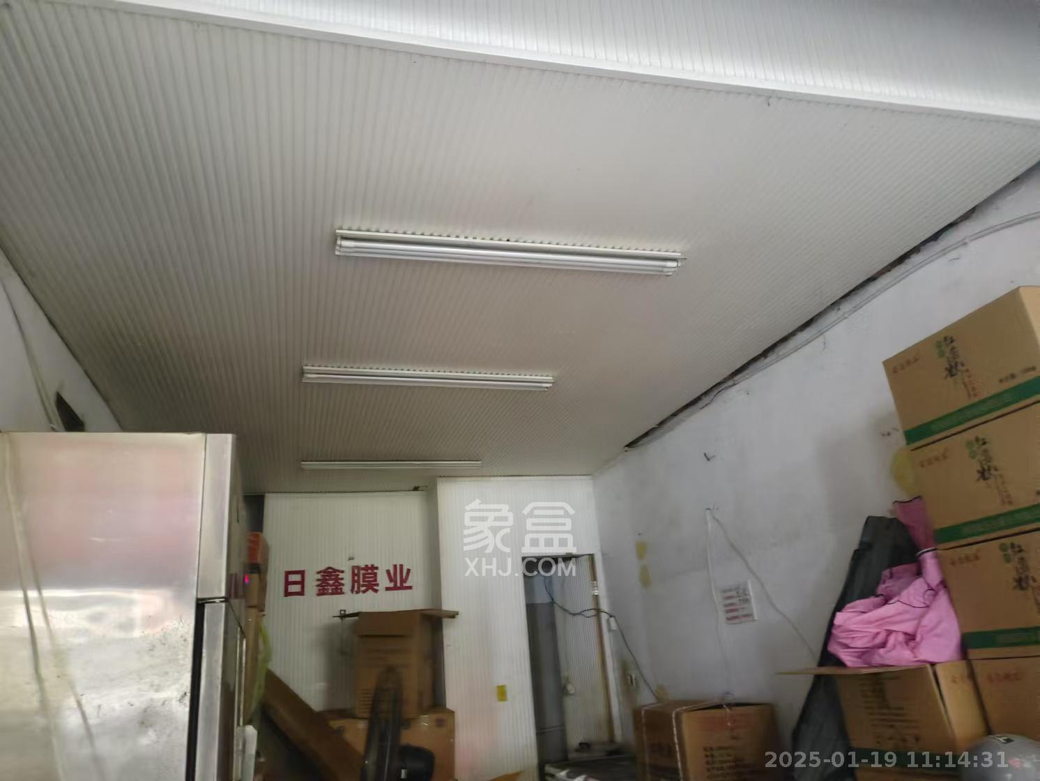 中南汽车世界   22.0㎡     1000.00元/月室内图