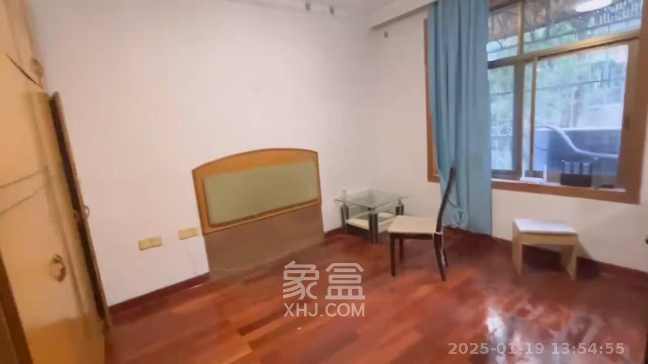 富绿山庄 4室2厅2卫 3350.0元/月 富绿山庄 4室2厅2卫 3350.0元/月室内图