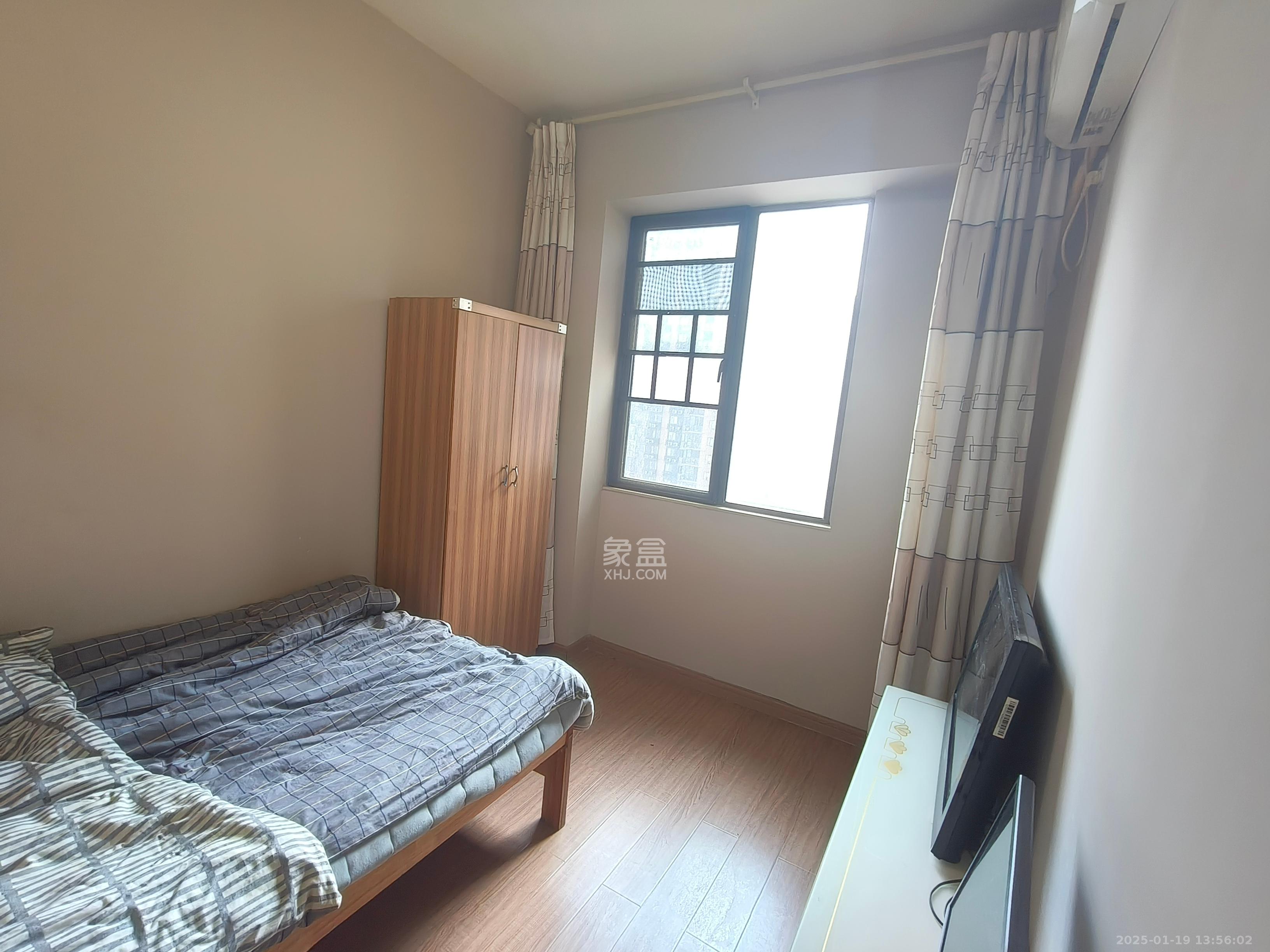 麓谷小镇  3室2厅1卫   2250.00元/月室内图