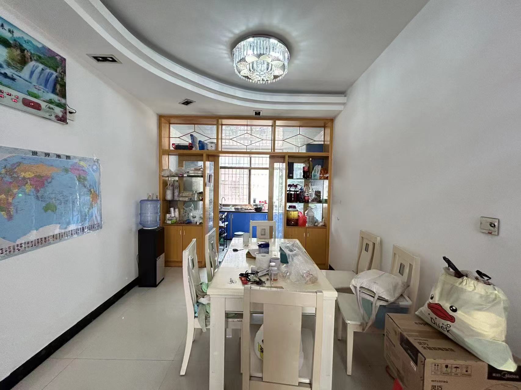 五江建材城  3室2厅2卫    60.0万 五江建材城  3室2厅2卫    60.0万客厅