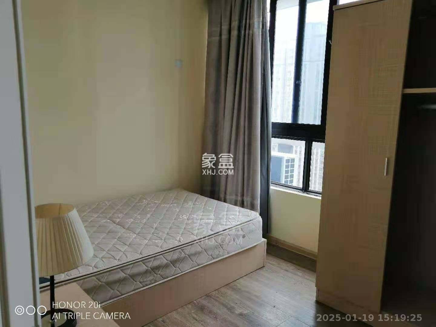 印象华都 1室1厅1卫 1100.0元/月 印象华都 1室1厅1卫 1100.0元/月室内图