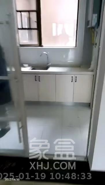 第六都（陆都小区）  4室2厅2卫    3800.0元/月室内图