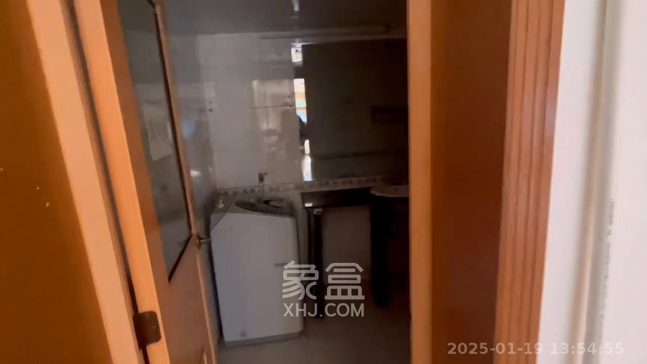 富绿山庄 4室2厅2卫 3350.0元/月 富绿山庄 4室2厅2卫 3350.0元/月室内图