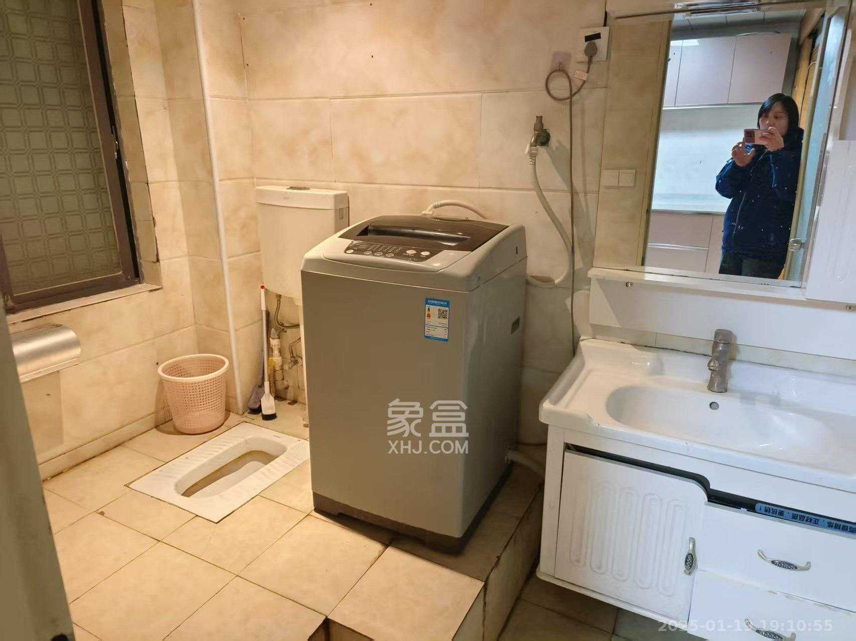 南苑花园  3室2厅1卫    2100.0元/月室内图