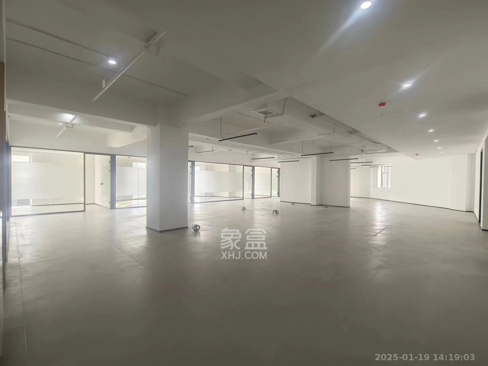 汇富中心   450.0㎡     29800.00元/月室内图