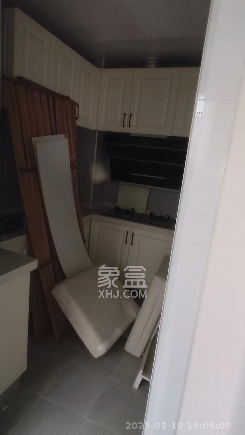 生活艺术城  2室1厅1卫   2000.00元/月室内图