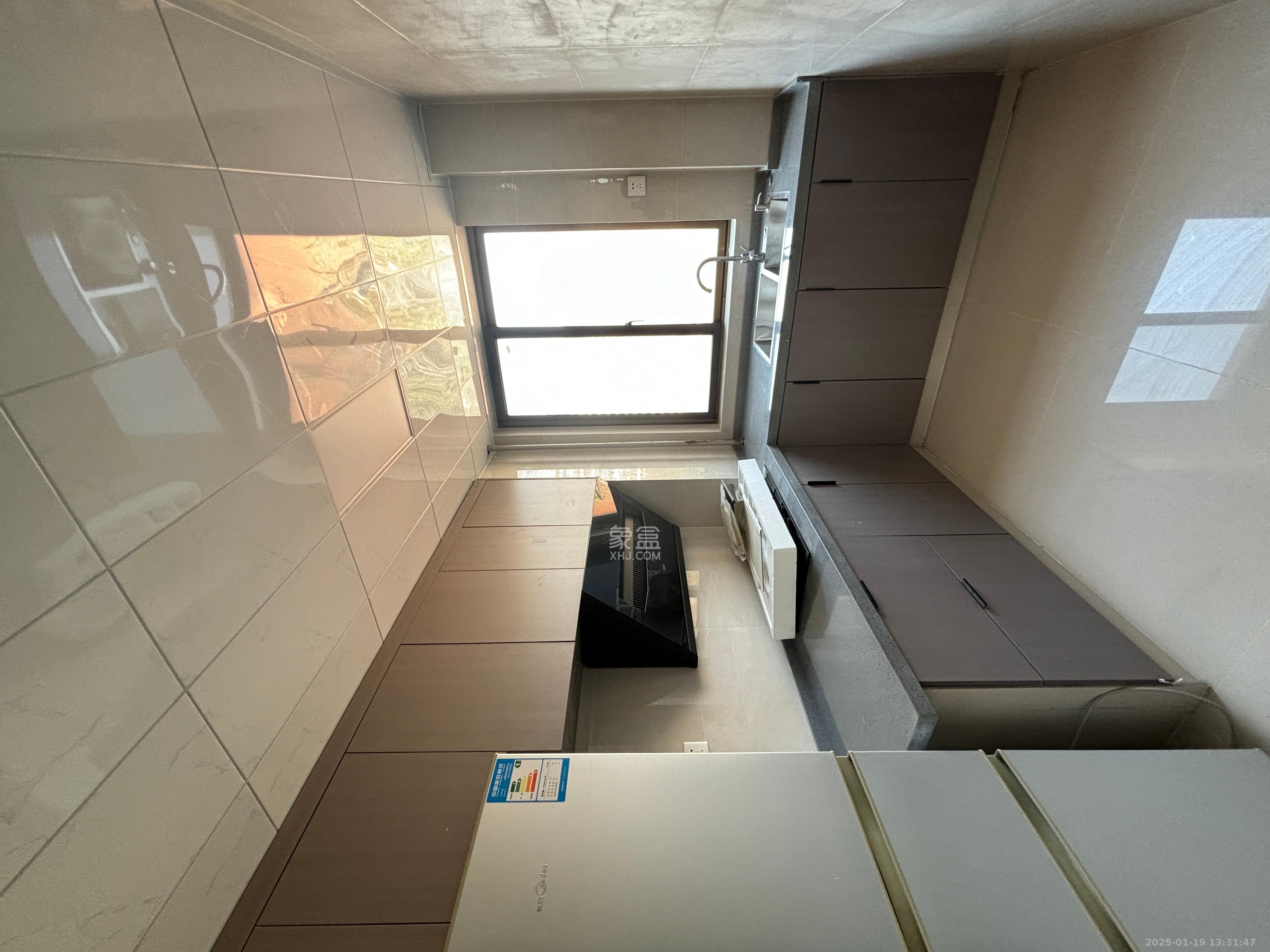 金汇园(鄱馨苑、省国税局单位房) 2室2厅1卫 2300.0元/月 金汇园(鄱馨苑、省国税局单位房) 2室2厅1卫 2300.0元/月室内图