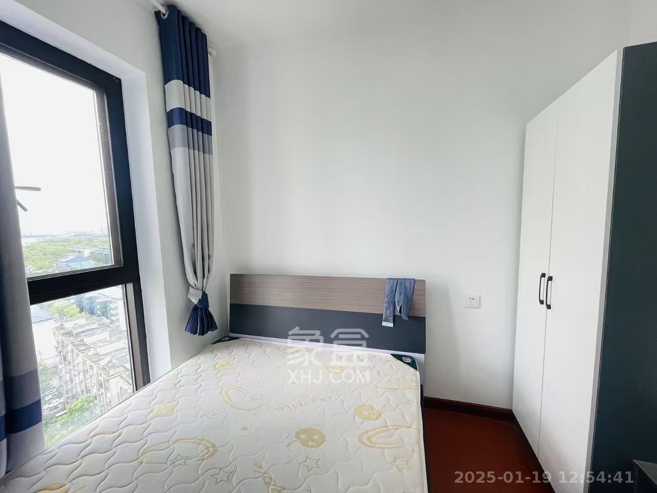 上园商住小区  3室2厅2卫   3300.00元/月室内图