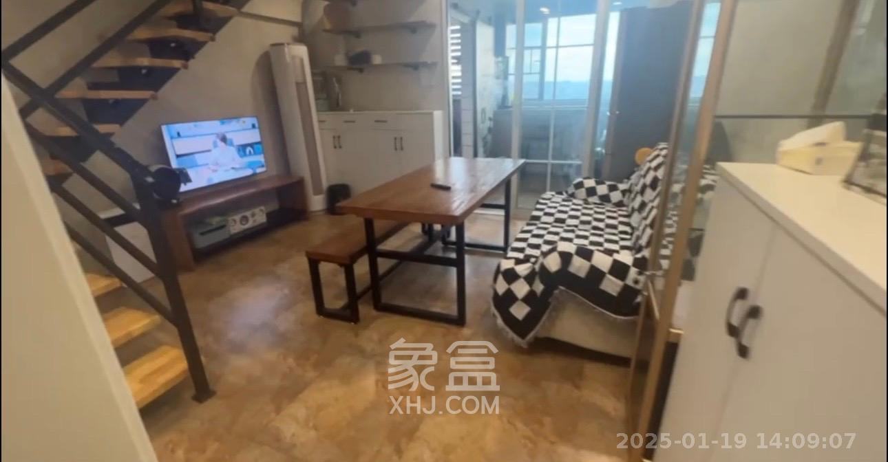 泰龙华府  1室1厅1卫   1800.00元/月