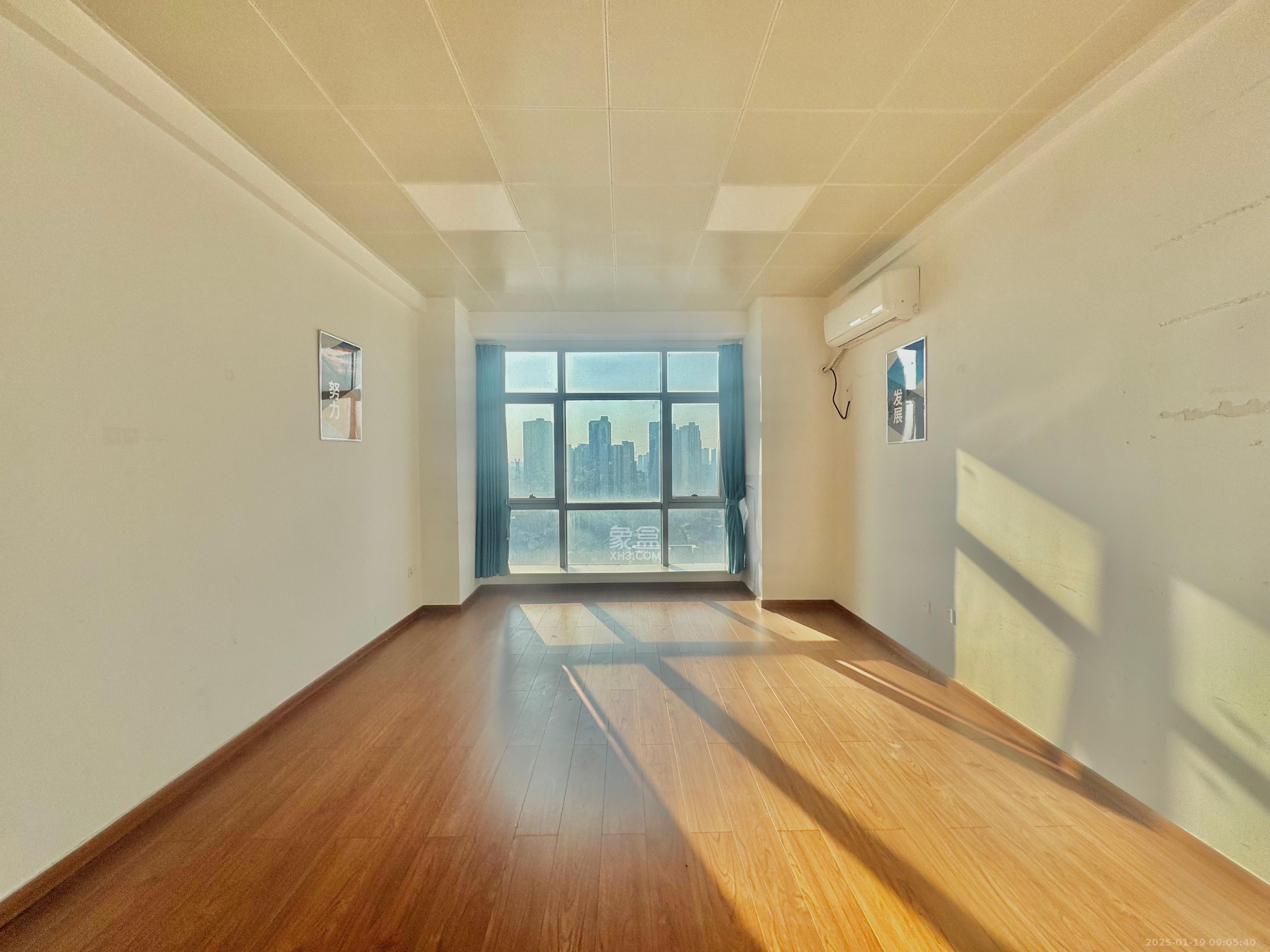 奥克斯缔壹城 1室1厅1卫 2000.0元/月 奥克斯缔壹城 1室1厅1卫 2000.0元/月室内图