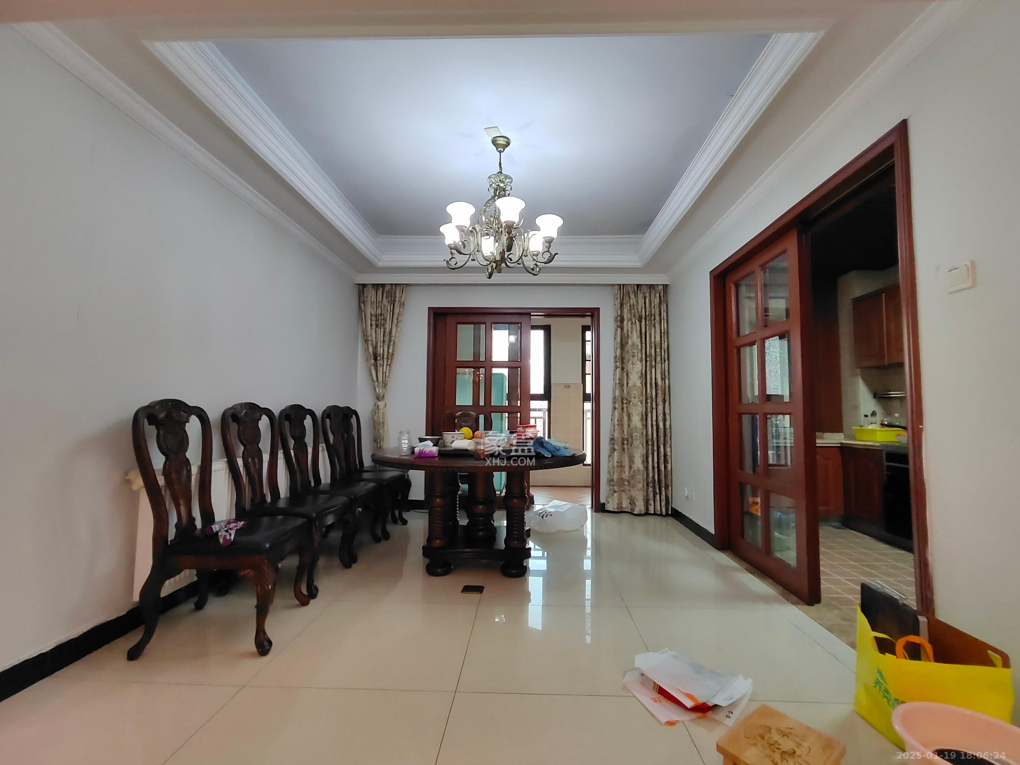 中隆国际御玺 4室2厅3卫 6200.0元/月 中隆国际御玺 4室2厅3卫 6200.0元/月室内图