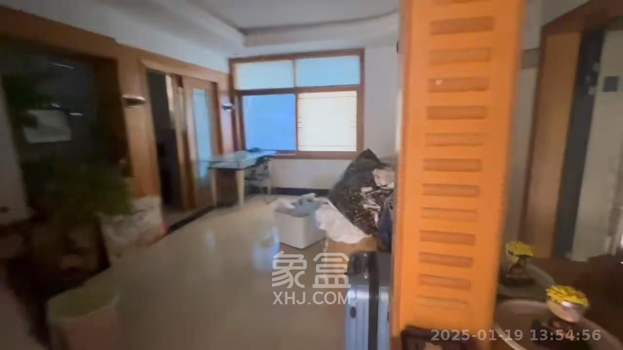 富绿山庄 4室2厅2卫 3350.0元/月 富绿山庄 4室2厅2卫 3350.0元/月室内图