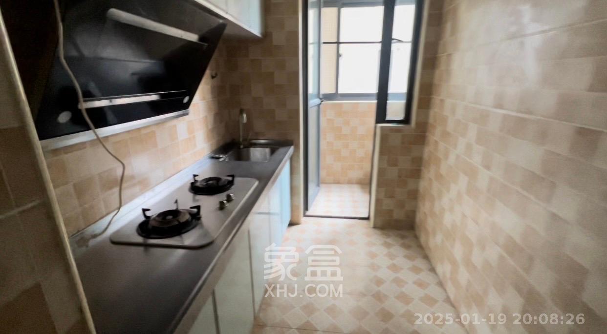 兰亭优壳(隽峰苑) 3室1厅1卫 2800.0元/月 兰亭优壳(隽峰苑) 3室1厅1卫 2800.0元/月室内图