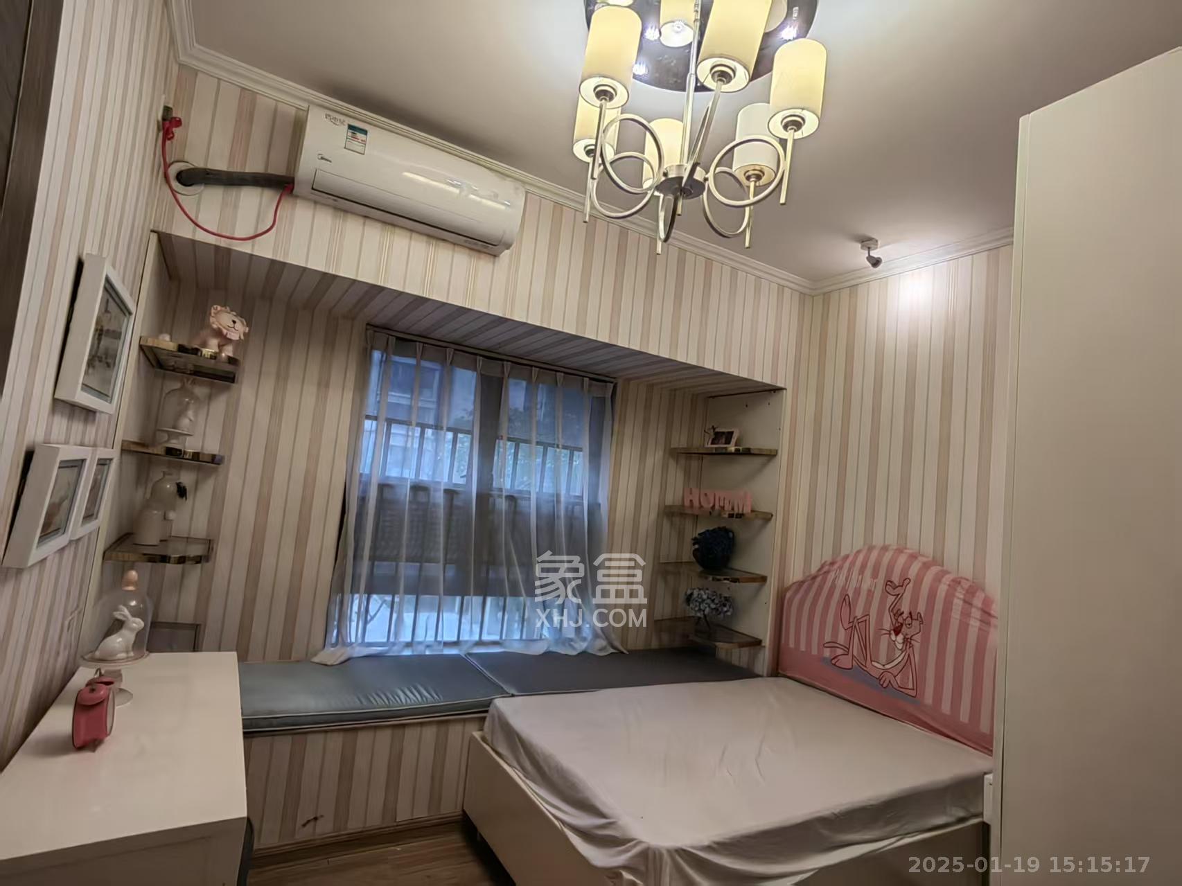 碧桂园公园壹号(凯怡茗苑) 3室2厅2卫 2000.0元/月 碧桂园公园壹号(凯怡茗苑) 3室2厅2卫 2000.0元/月室内图