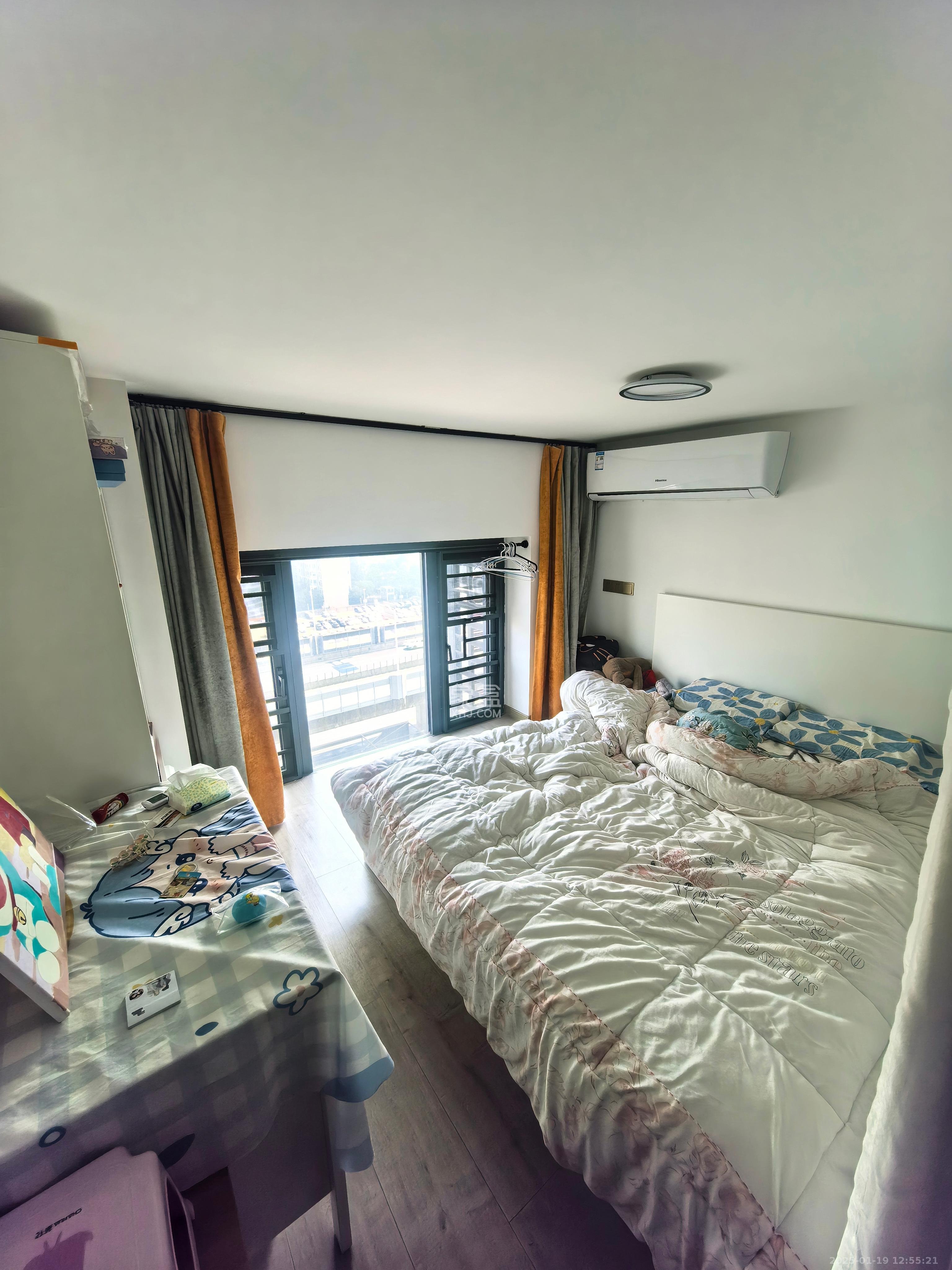 藏珑湖上公馆  1室0厅0卫   2600.00元/月室内图