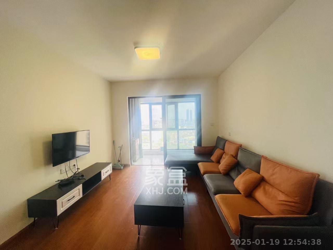 上园商住小区  3室2厅2卫   3300.00元/月室内图1