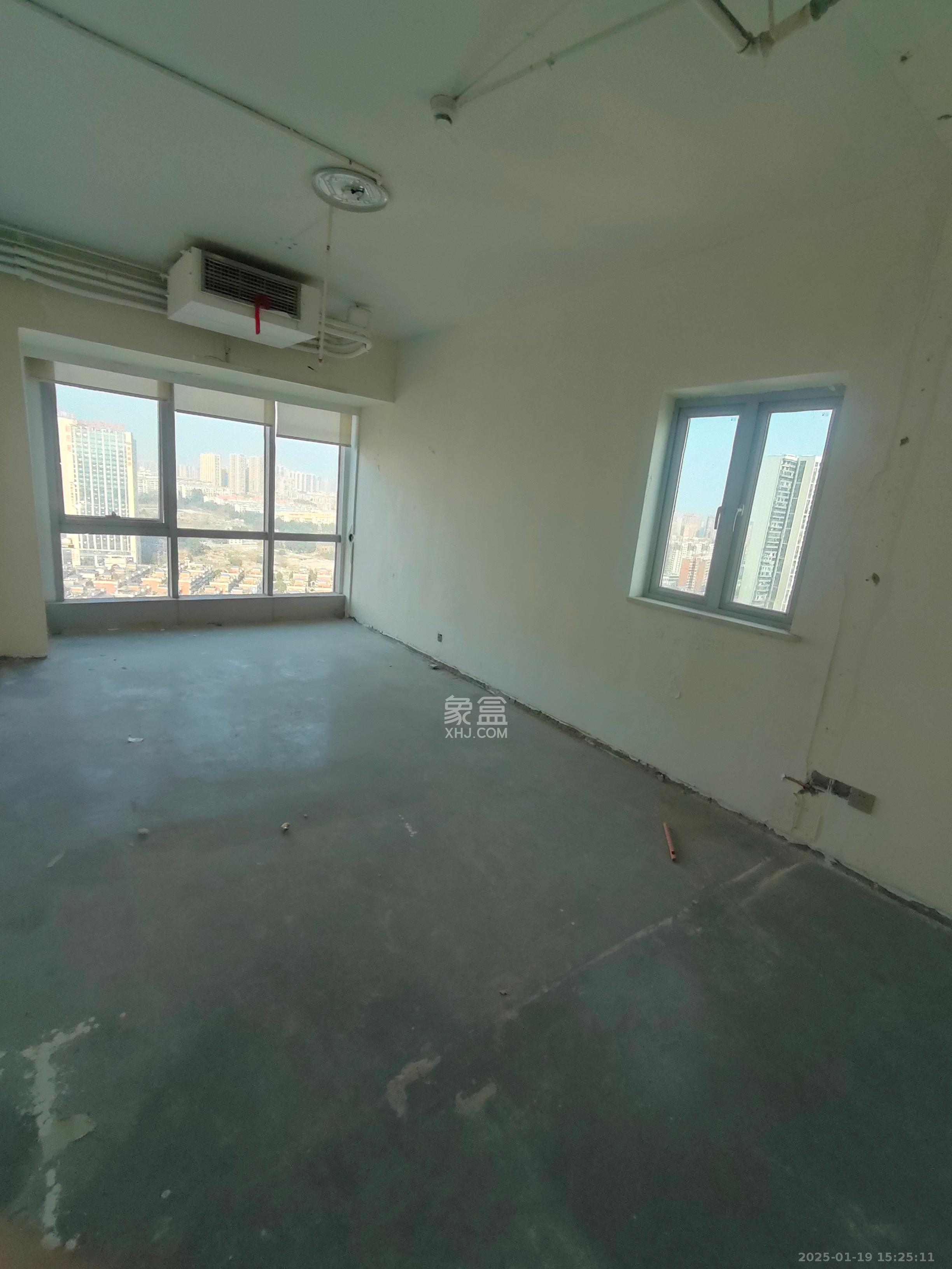 德思勤城市广场(宝格丽公寓) 7室1厅1卫 10000.0元/月 德思勤城市广场(宝格丽公寓) 7室1厅1卫 10000.0元/月室内图