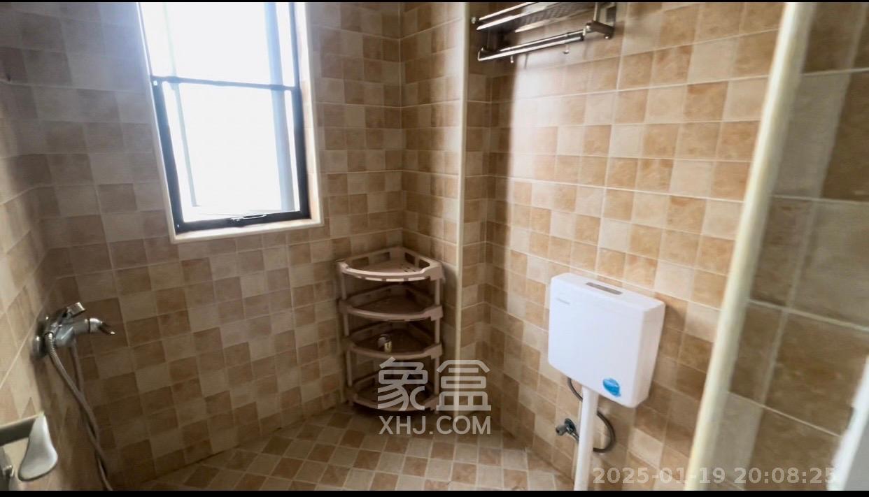 兰亭优壳(隽峰苑) 3室1厅1卫 2800.0元/月 兰亭优壳(隽峰苑) 3室1厅1卫 2800.0元/月室内图